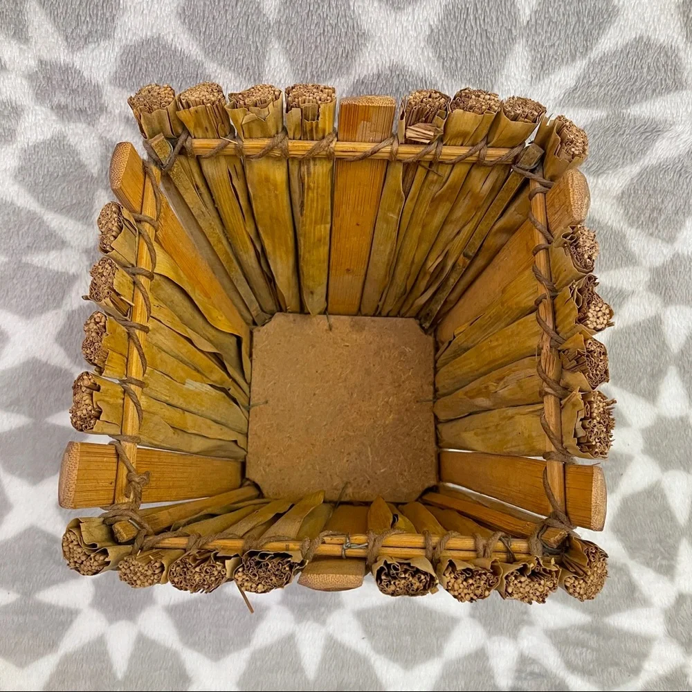 🌸 5 for $25 // Vintage straw seagrass wicker basket